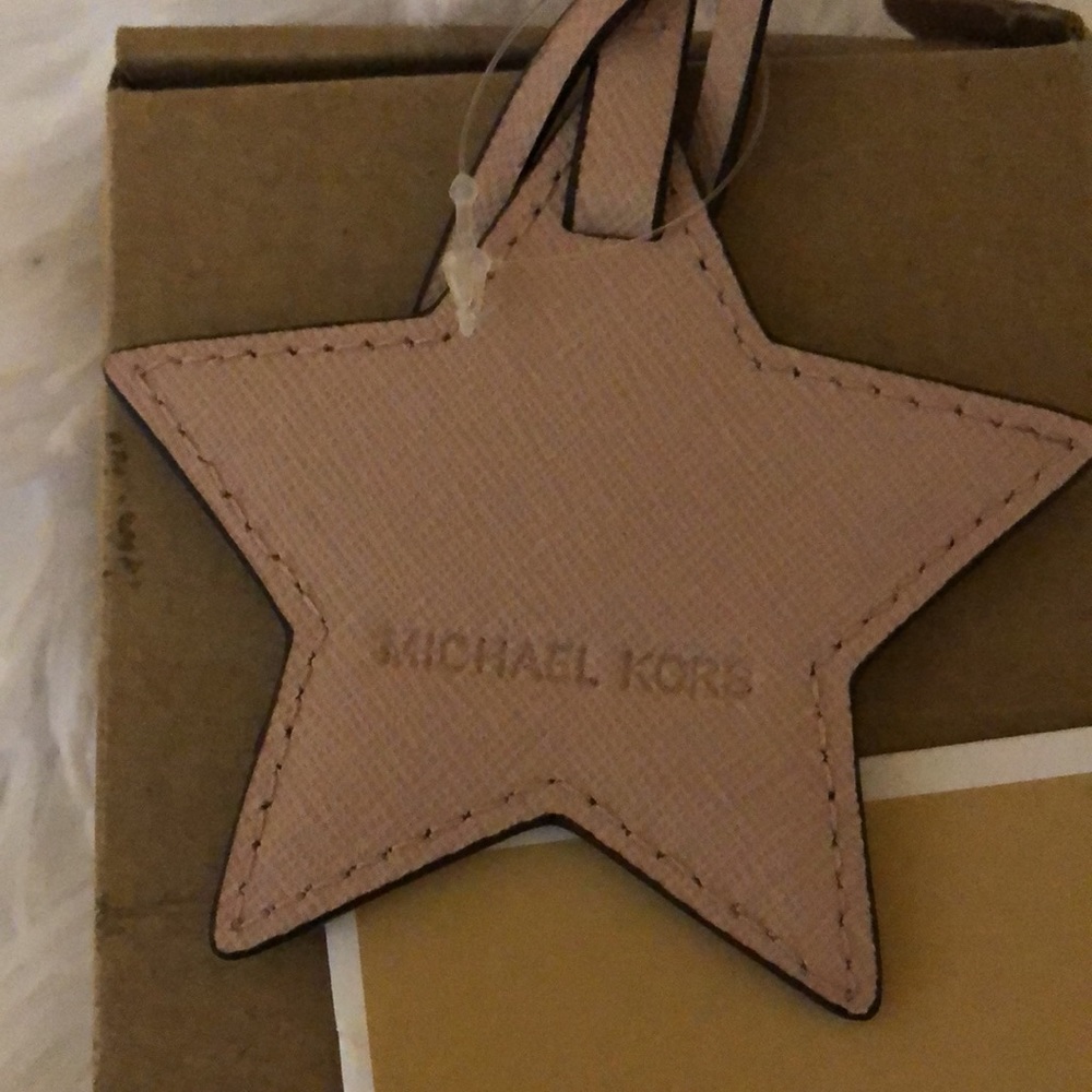 Michael Kors Blush leather Star